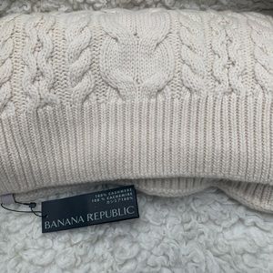 ✨HOST PICK✨BANANA REPUBLIC CABLE KNIT CASHMERE SCARF 196x33 CM (77x12 inches)